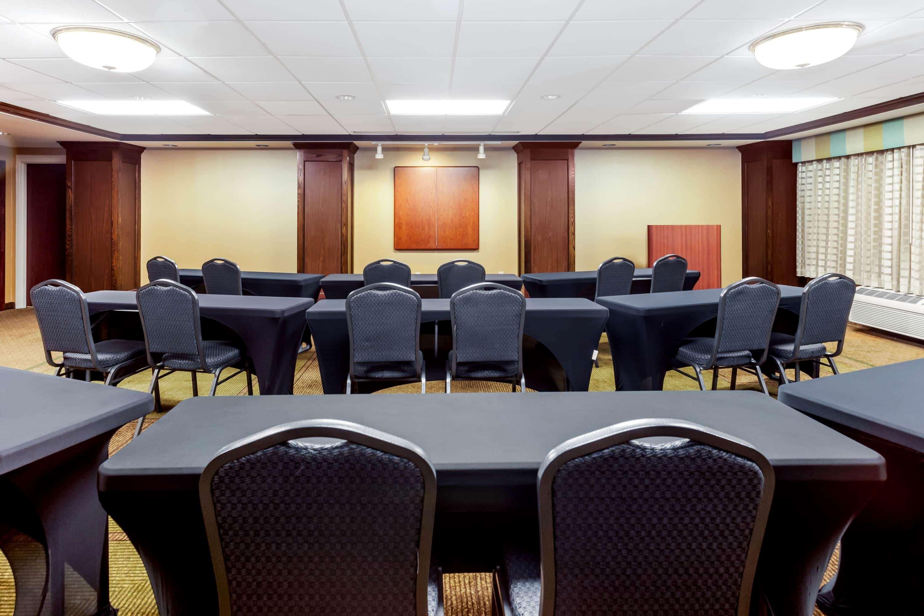 La Quinta By Wyndham Milwaukee Bayshore Area Glendale Εξωτερικό φωτογραφία